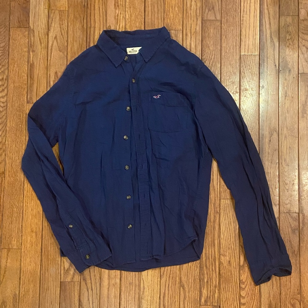 Hollister Button Up | Size Medium